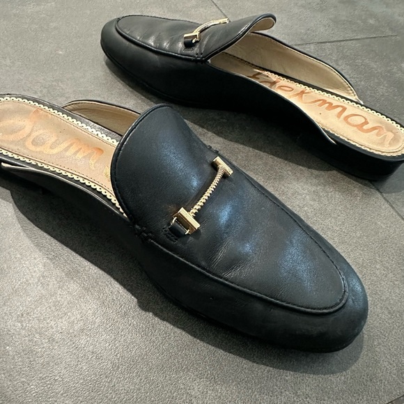 Men's Black Leather Loafers with Gold Accent - Picture 11 of 12